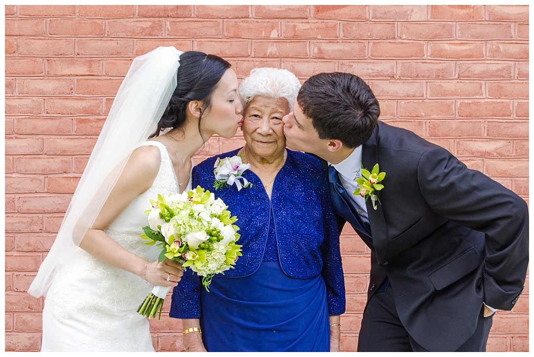 Water's Edge Event Center Wedding Photos | Aaron Haslinger Photography