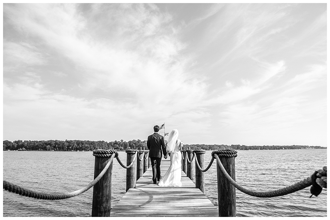 Water's Edge Event Center Wedding Photos | Aaron Haslinger Photography